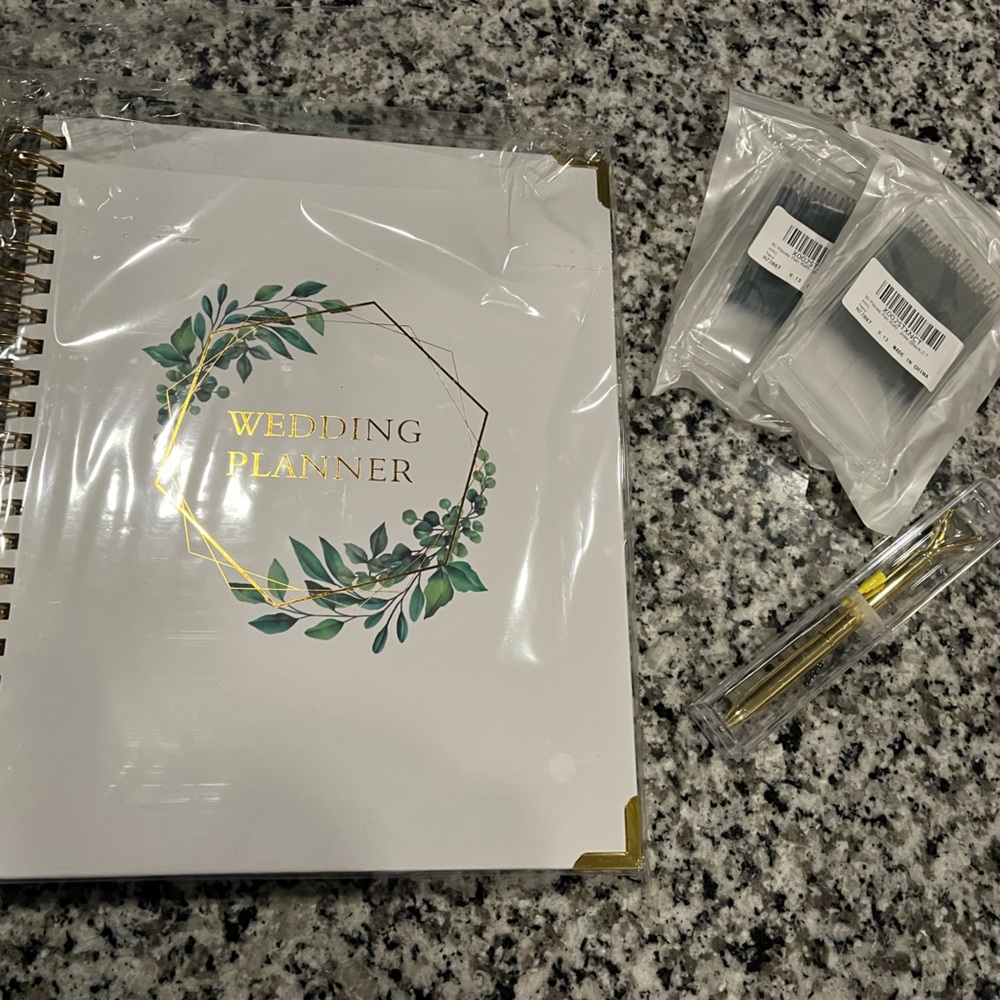 Wedding Planner and Pen Bundle - NWT